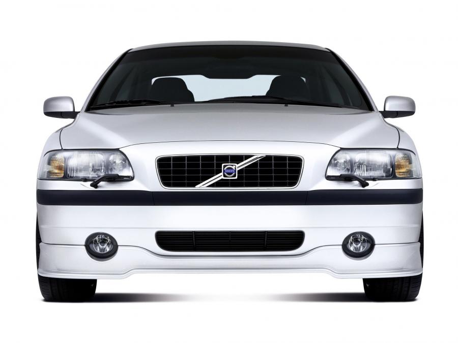  Volvo S60 Sport 2004 года  (фото 3 из 7)